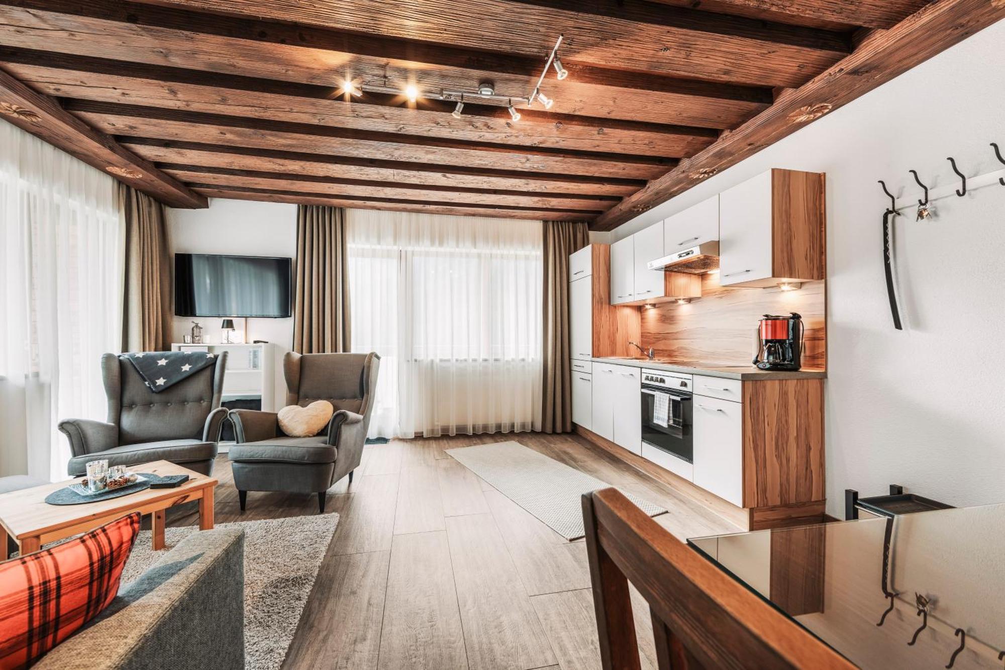 Herzblut Wohlfuehl Appartements Oetz Buitenkant foto