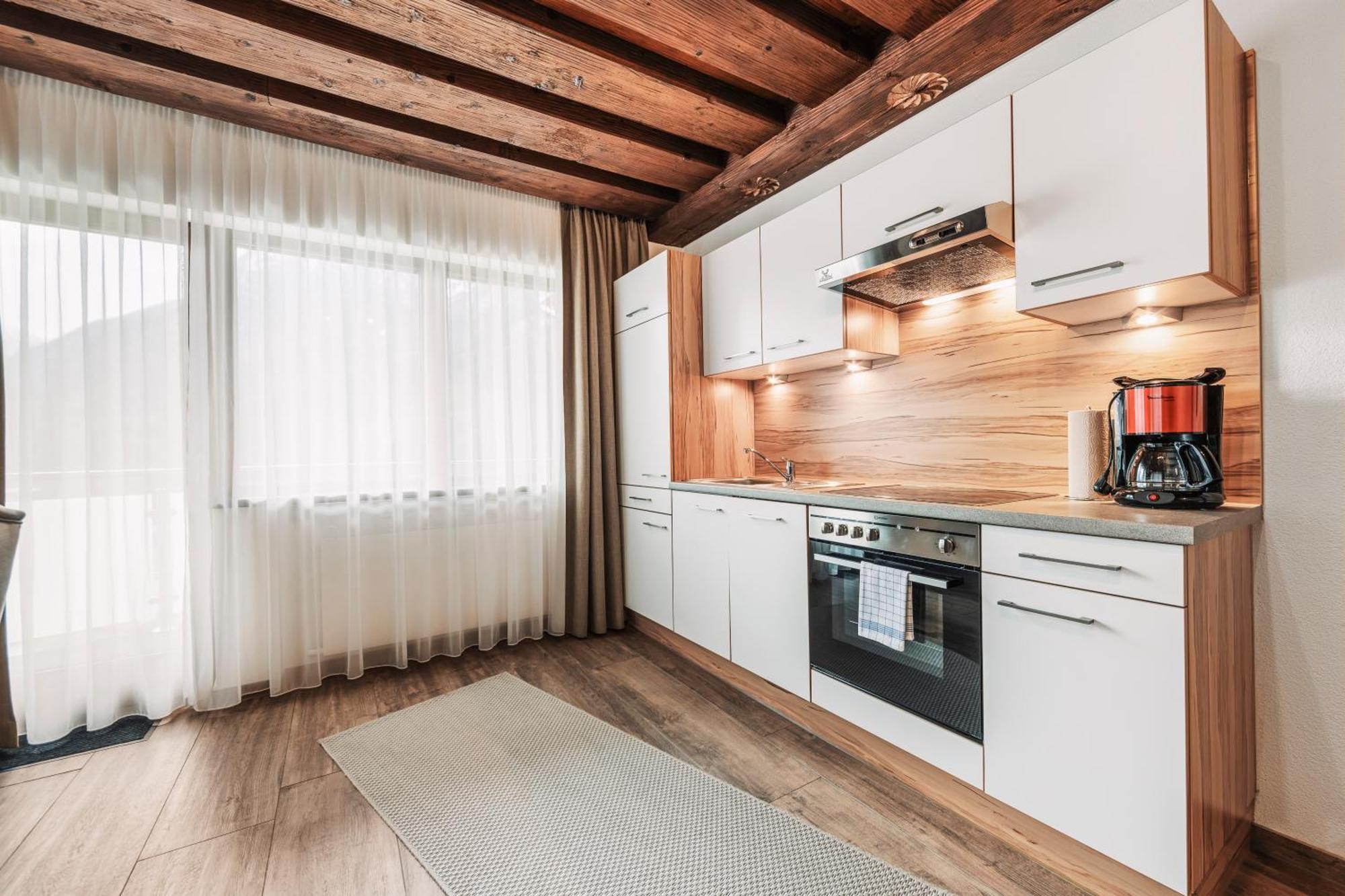 Herzblut Wohlfuehl Appartements Oetz Buitenkant foto