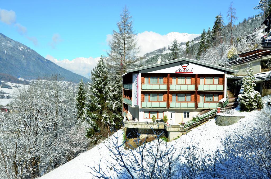 Herzblut Wohlfuehl Appartements Oetz Buitenkant foto